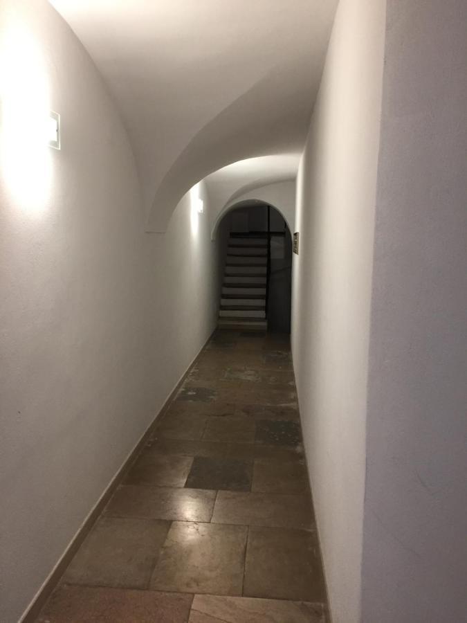 Central Suite Apartment Bari Kültér fotó