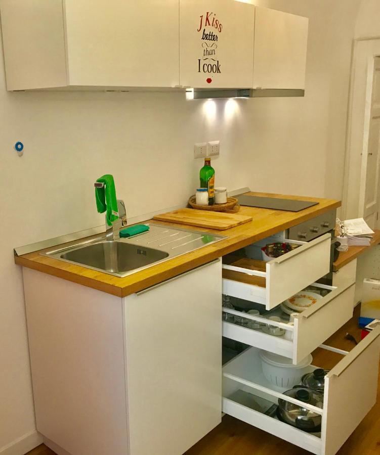 Central Suite Apartment Bari Kültér fotó